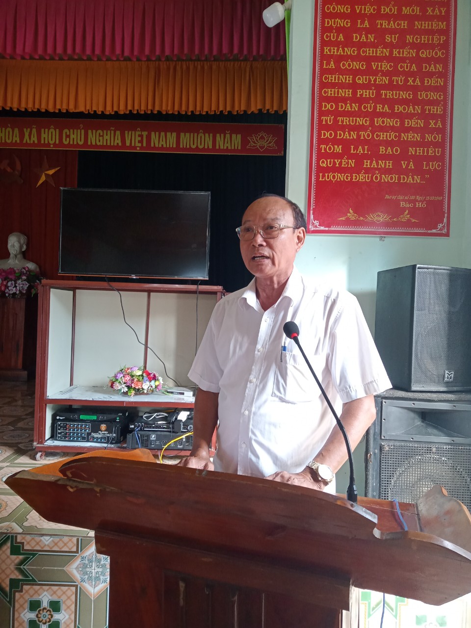 Đ/c Cao Quang Quyền - nguyên là Bí thư Đảng ủy phát biểu